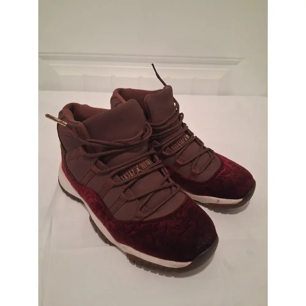 Air Jordan 11 Retro Heiress Night Maroon Velvet 852625-650 Size 5.5Y NO INSOLES